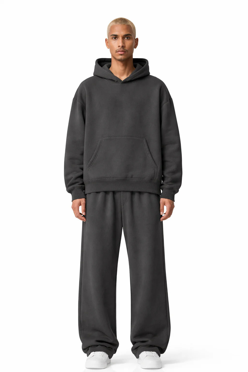 ZEVRO BAGGY HOODIE MAGNET