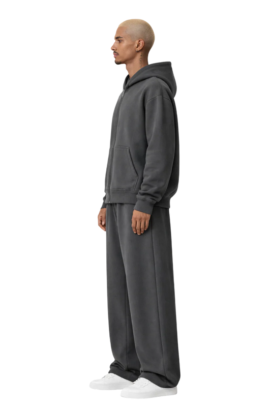 ZEVRO BAGGY HOODIE MAGNET